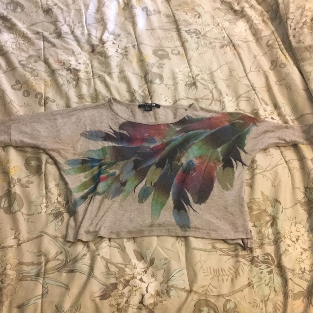 Cropped Shirt Feather Design
